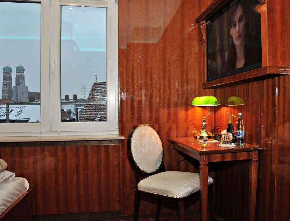 Hotel Du Train Múnich Exterior foto