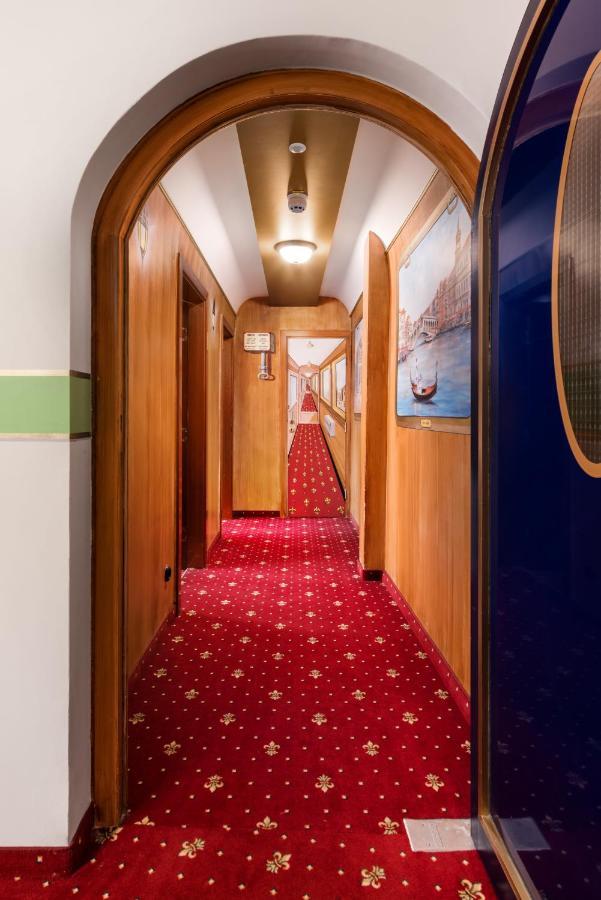 Hotel Du Train Múnich Exterior foto